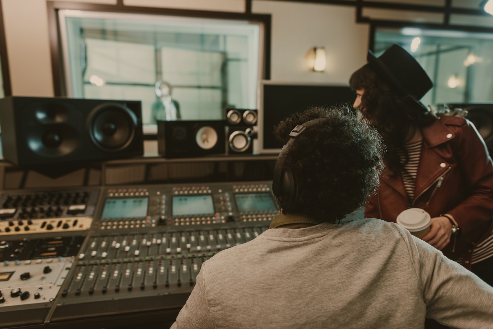 Tonstudio Produktion Die Produktion des neuen Lovesongs